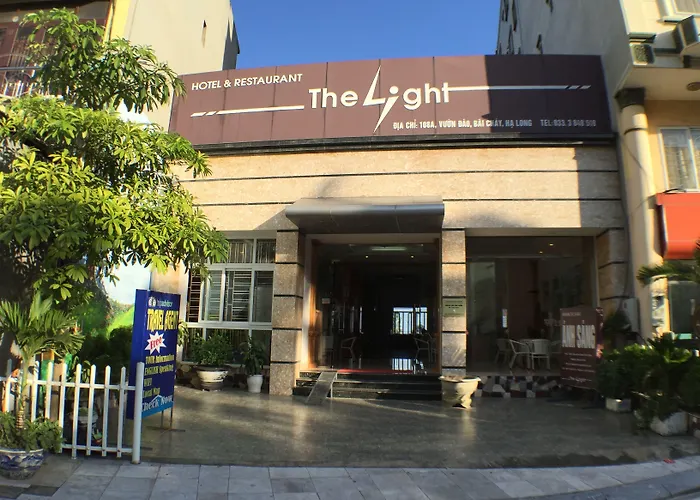 The Light Khách sạn Hạ Long